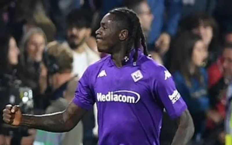 صفقة مرتقبة.. برشلونة يتفاوض مع فيورنتينا لجلب مويس كين